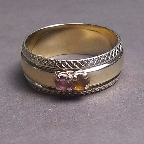 14KT Solid Gold Band w/ Vintage Ruby & Citrine Gemstones - Picture 7 of 7